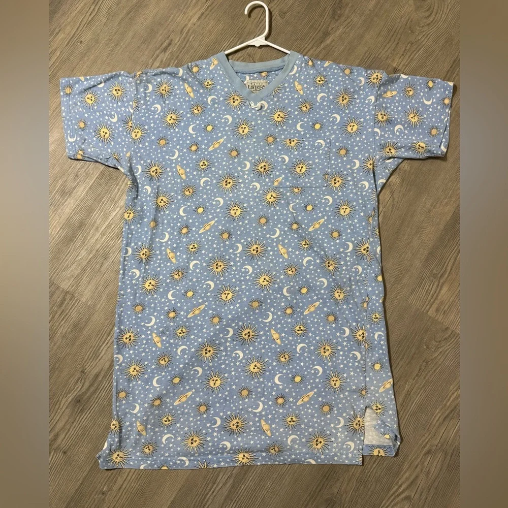 Vintage 100% Cotton One Size Fits Most Basic Editions Light Blue Celestial Tee